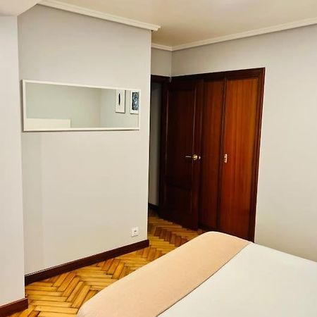 Apartamento En El Centro De Vigo 2 Habitaciones Eksteriør bilde