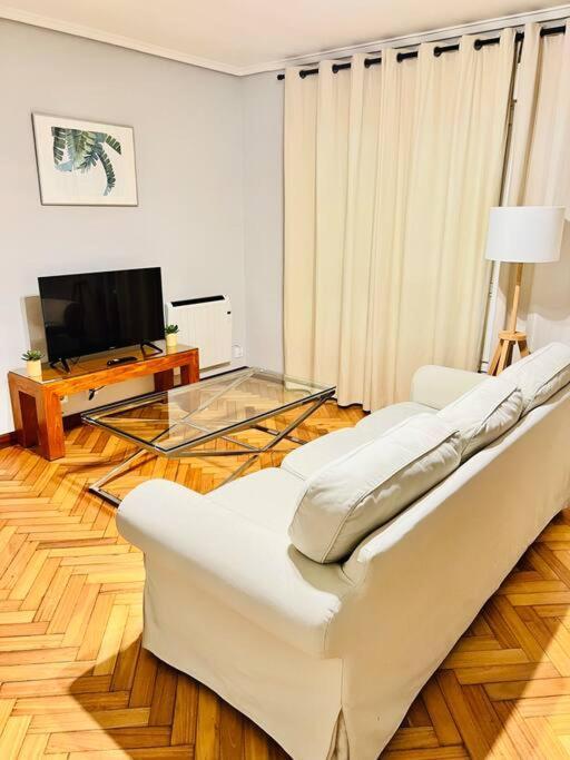 Apartamento En El Centro De Vigo 2 Habitaciones Eksteriør bilde