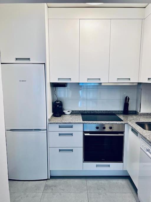 Apartamento En El Centro De Vigo 2 Habitaciones Eksteriør bilde
